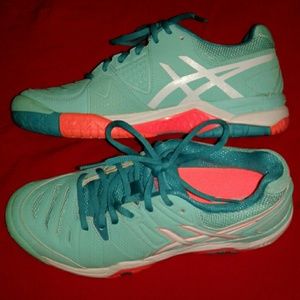 Asics GEL Running/Training Shoes NWOT